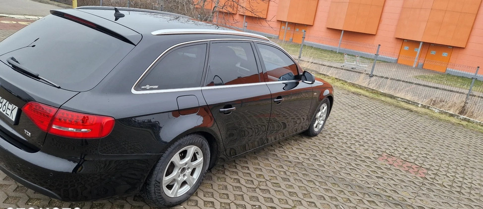 Audi A4 cena 37800 przebieg: 265000, rok produkcji 2011 z Radom małe 92